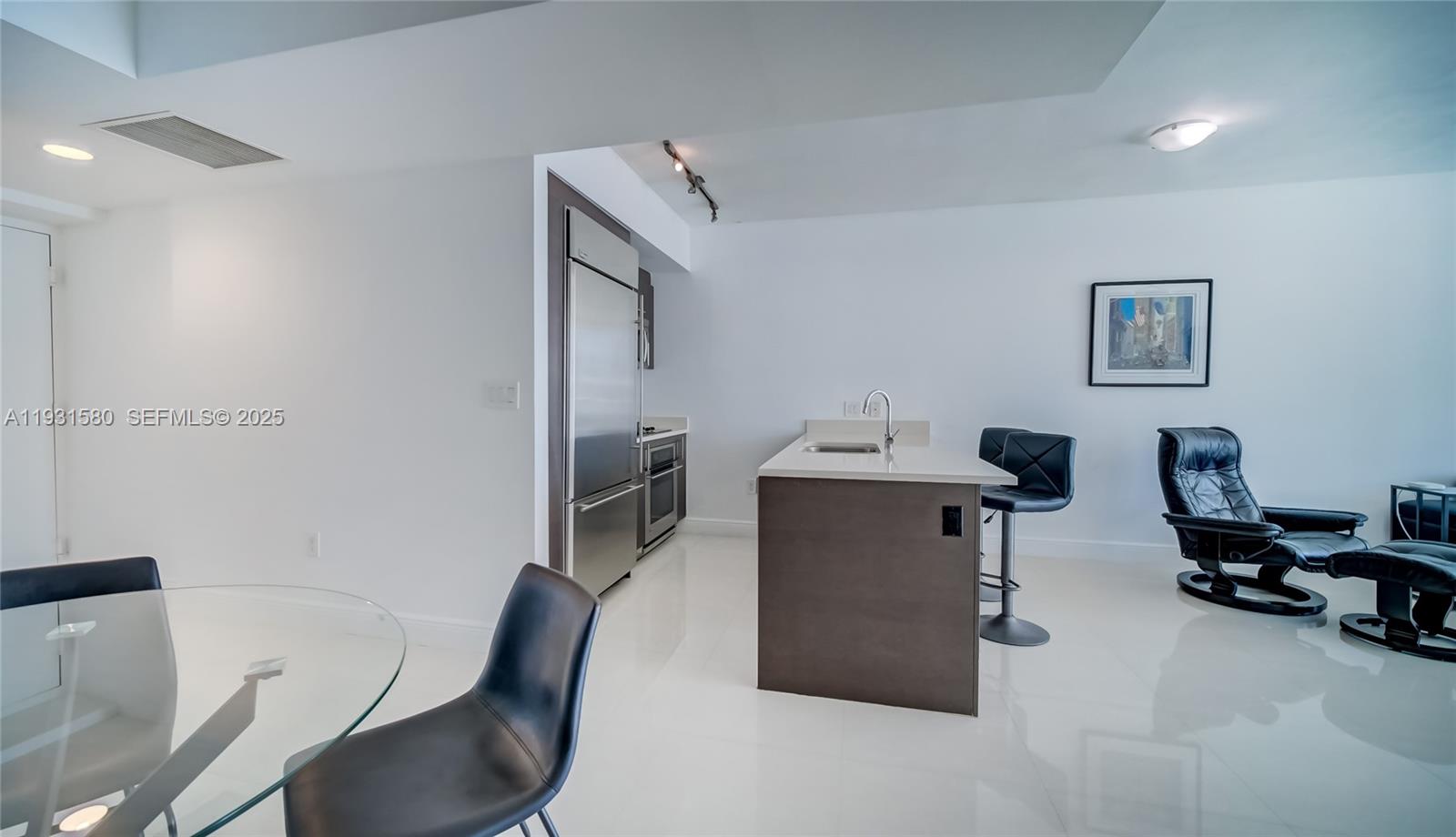 500 BRICKELL WEST CONDO - Residential Lease