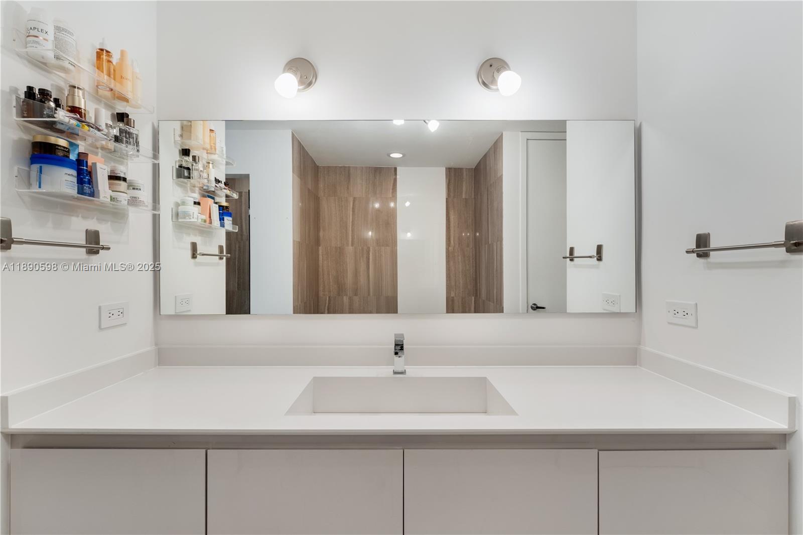 FOUR MIDTOWN MIAMI CONDO - Residential