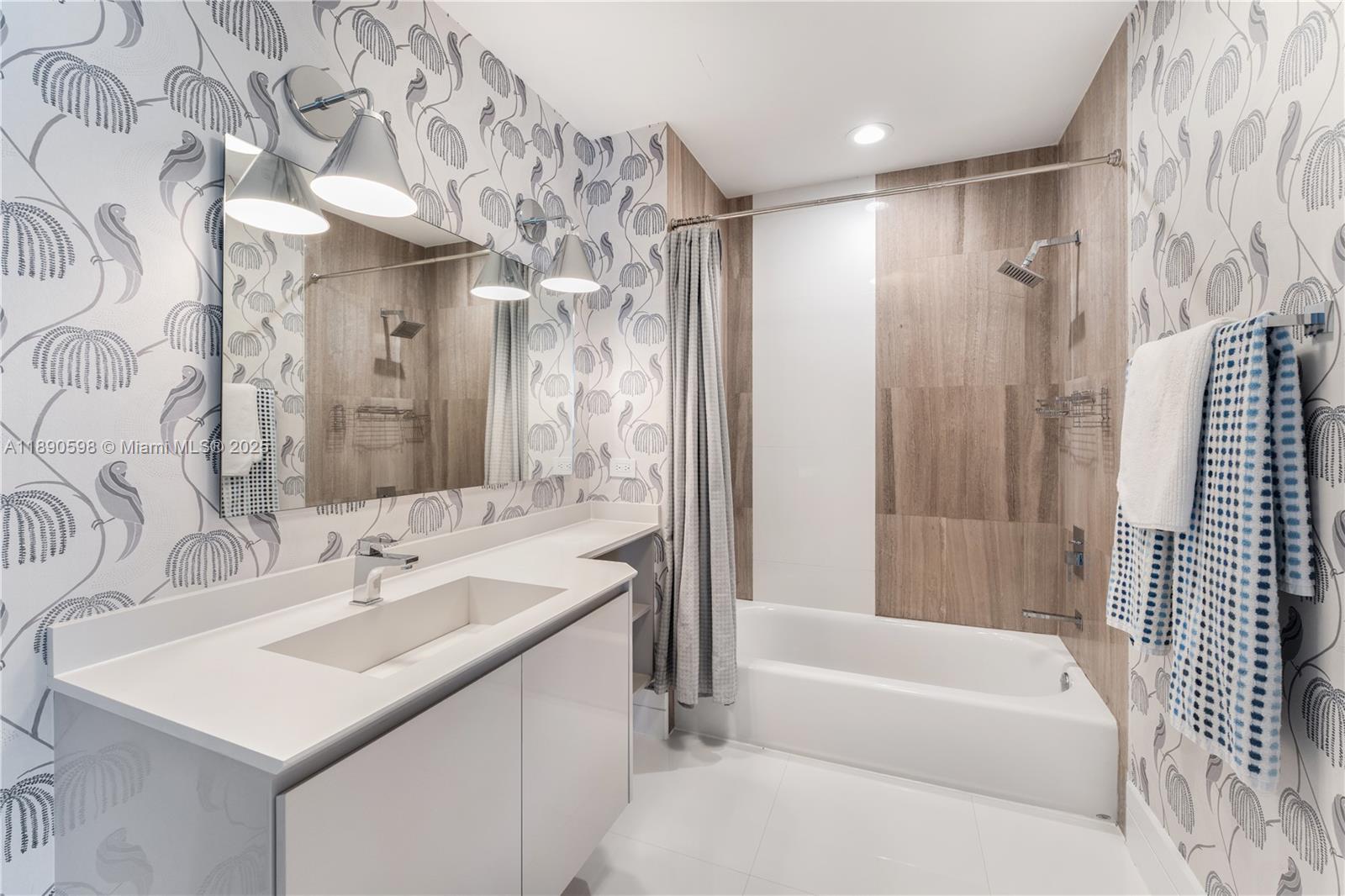 FOUR MIDTOWN MIAMI CONDO - Residential