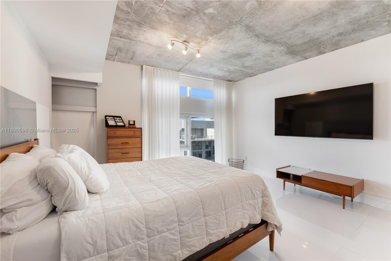 FOUR MIDTOWN MIAMI CONDO - Residential