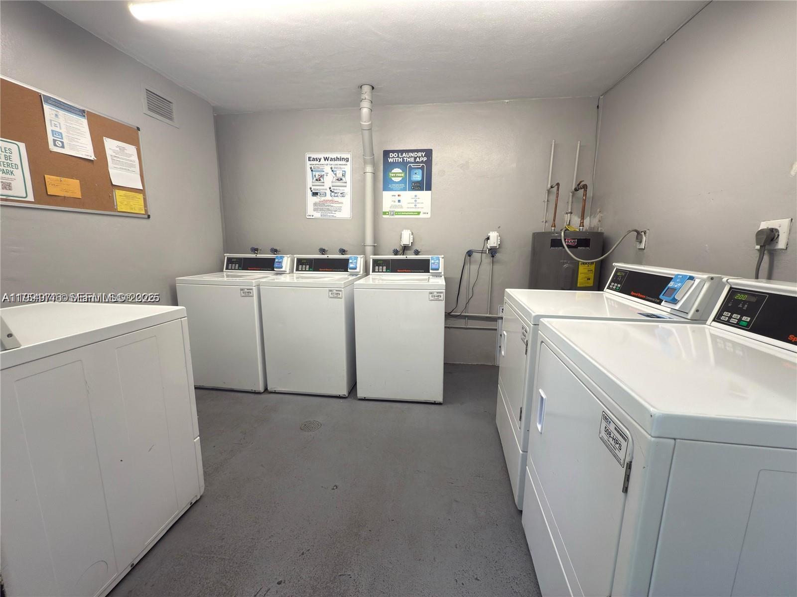 RACQUET CLUB - Residential