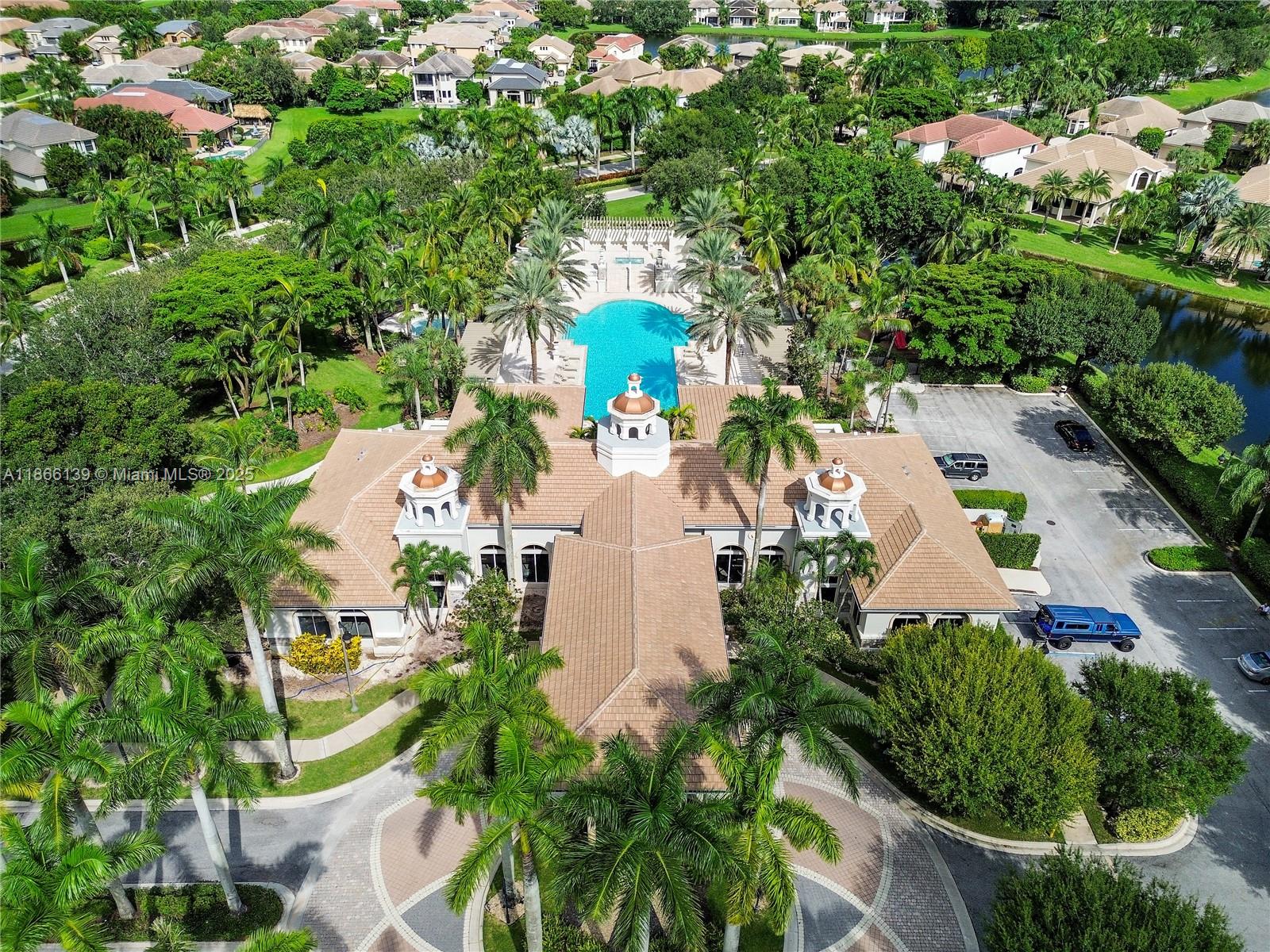 VERSAILLES - Residential