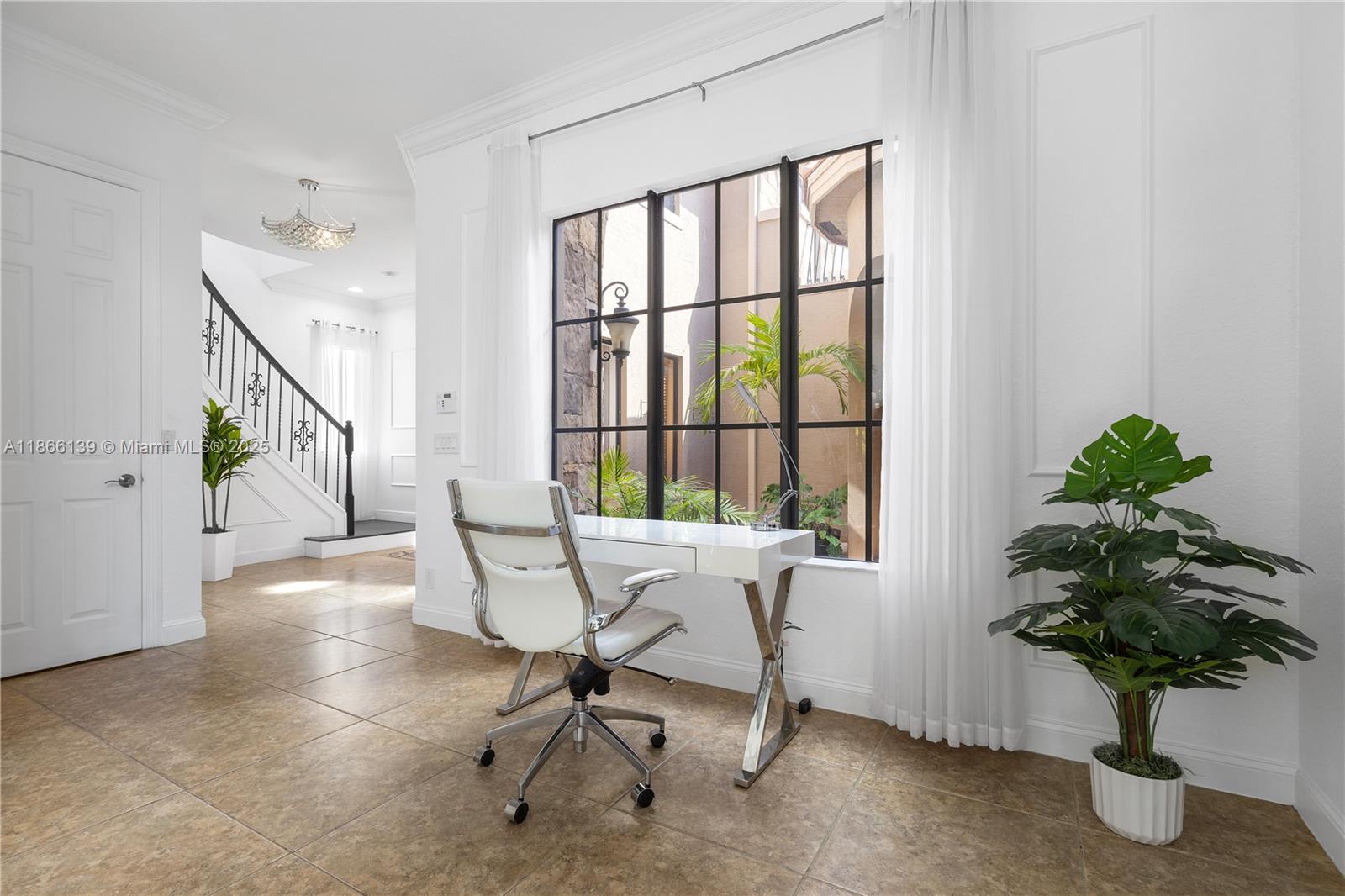 VERSAILLES - Residential