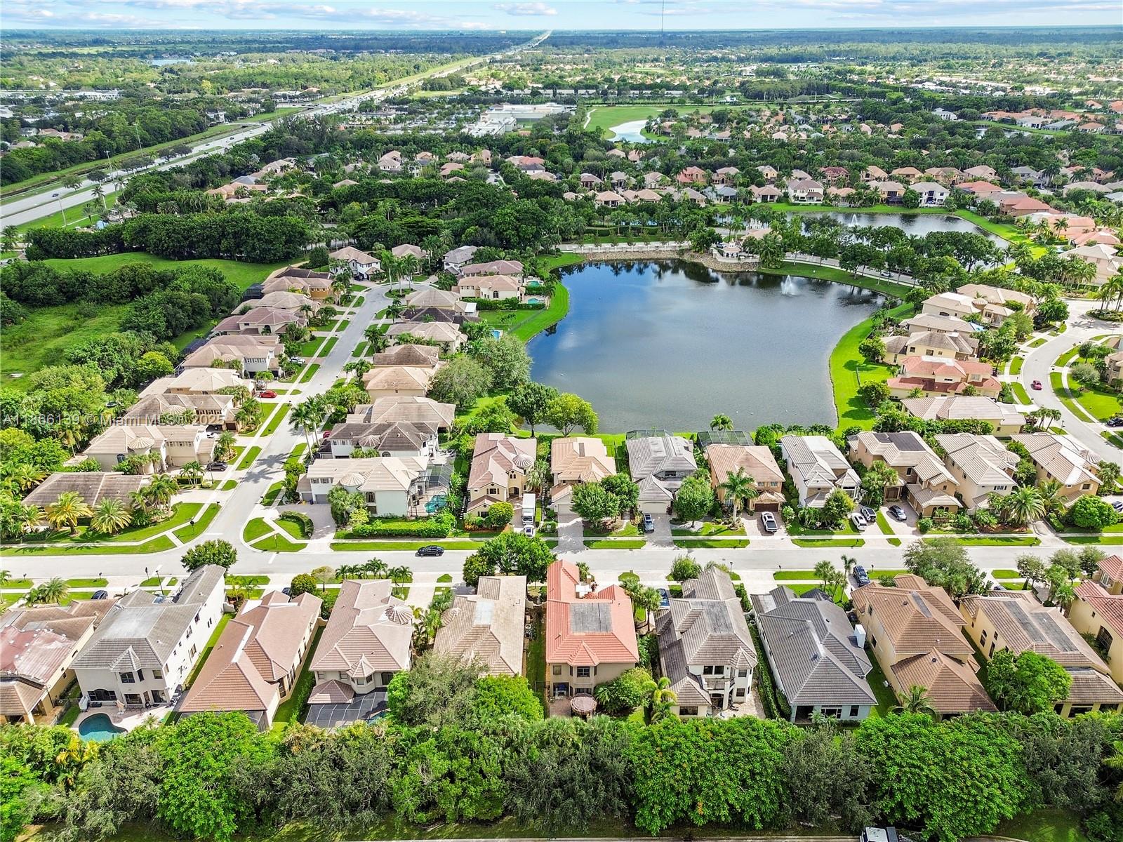 VERSAILLES - Residential