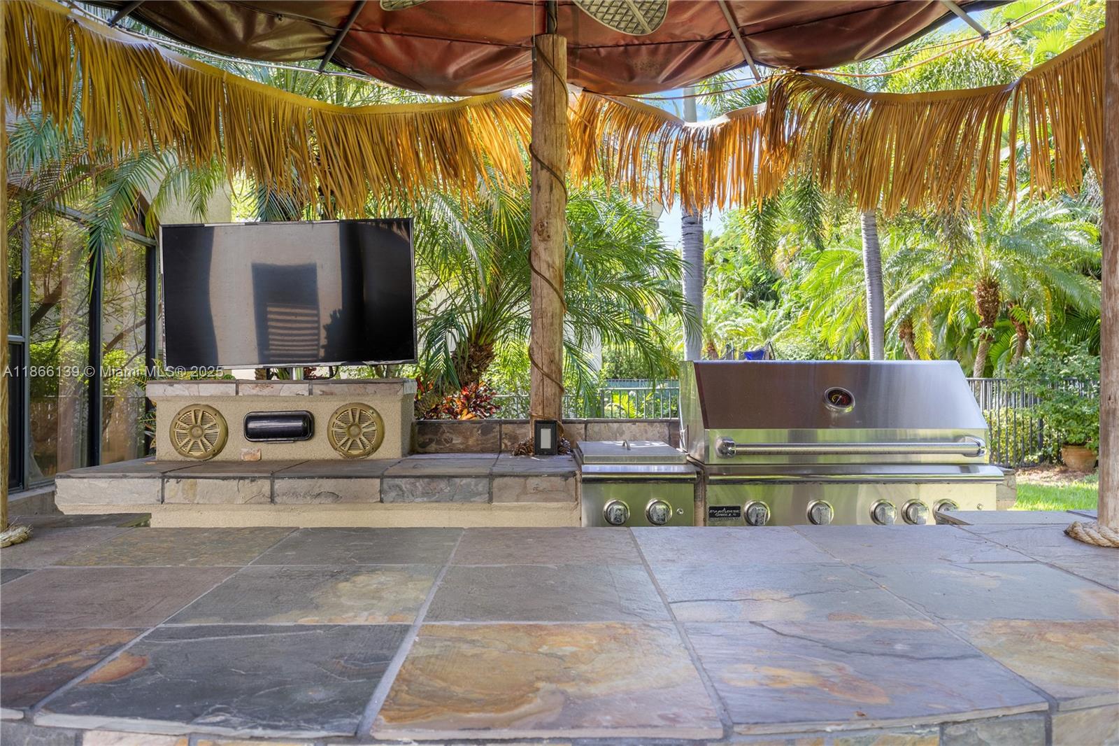 VERSAILLES - Residential