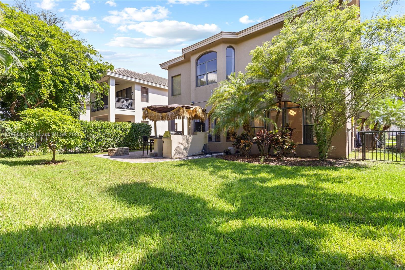 VERSAILLES - Residential