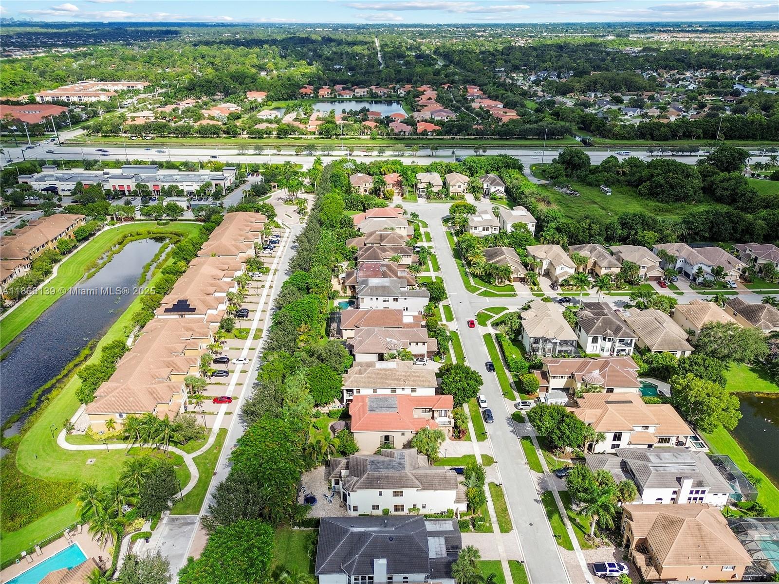 VERSAILLES - Residential