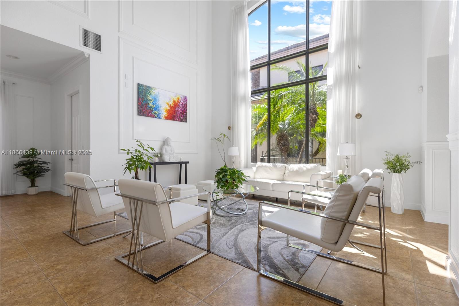 VERSAILLES - Residential