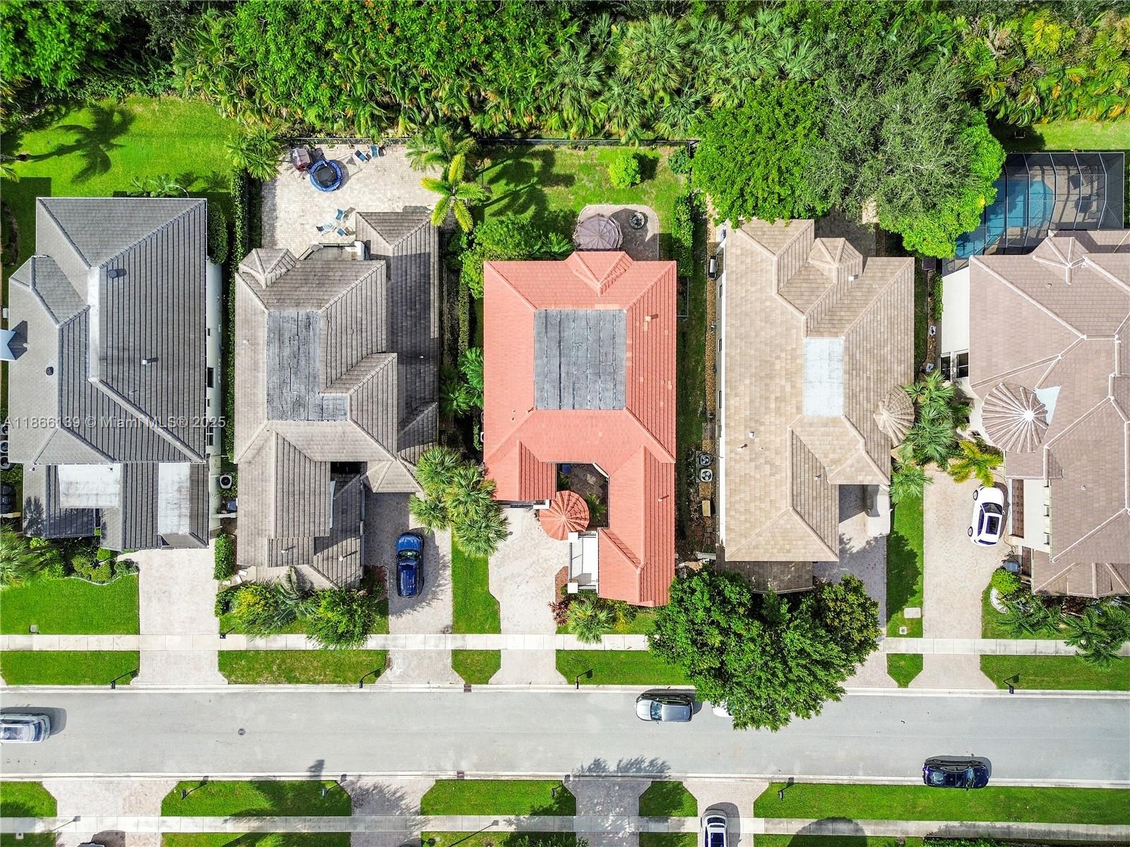 VERSAILLES - Residential