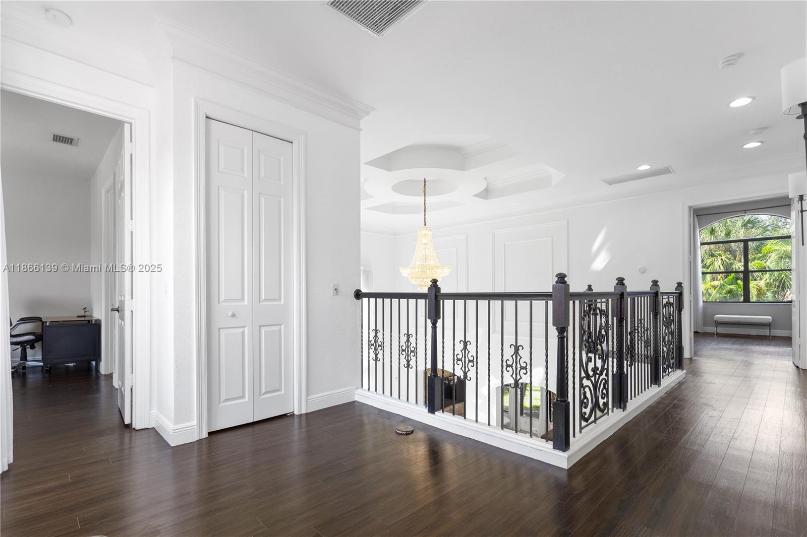 VERSAILLES - Residential