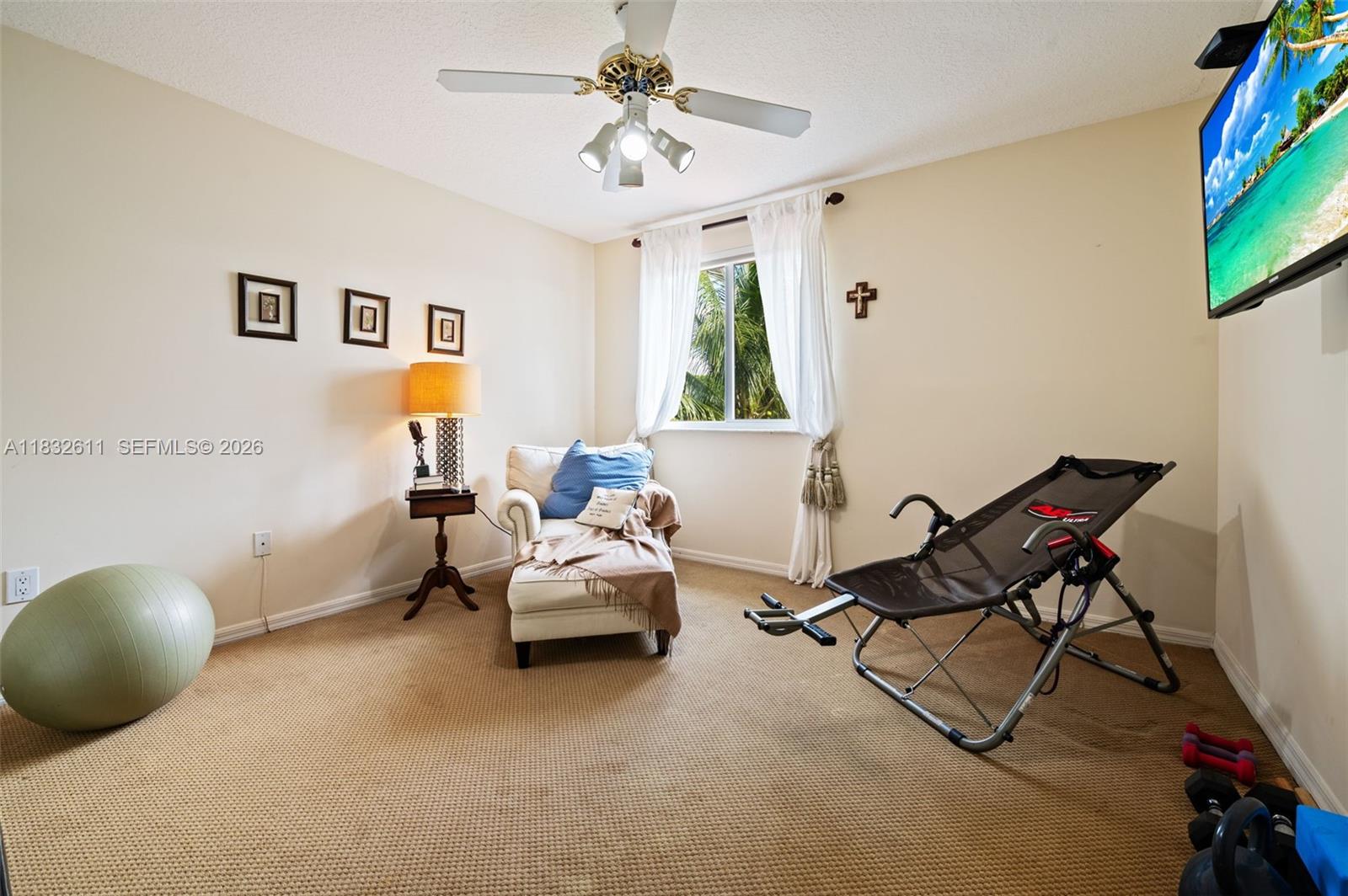 DORAL GLEN T-17816 - Residential