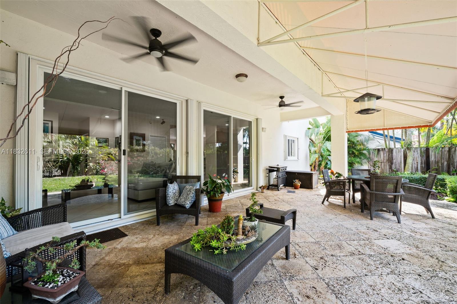 DORAL GLEN T-17816 - Residential