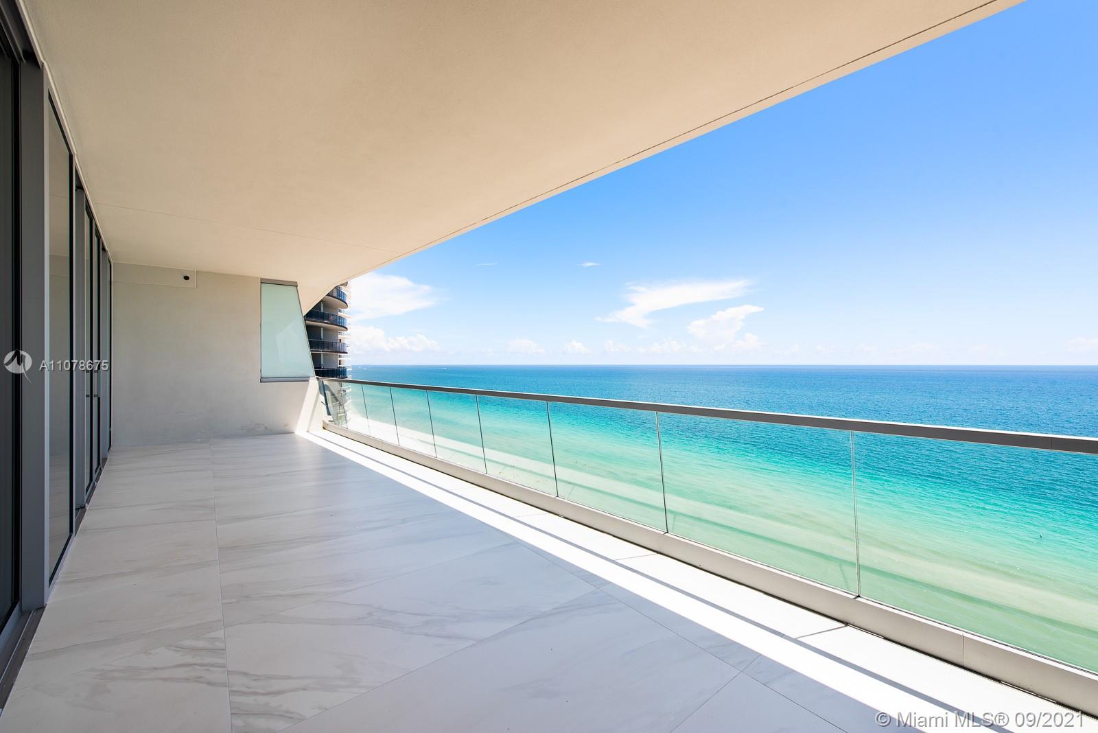 TURNBERRY OCEAN CLUB - Residential