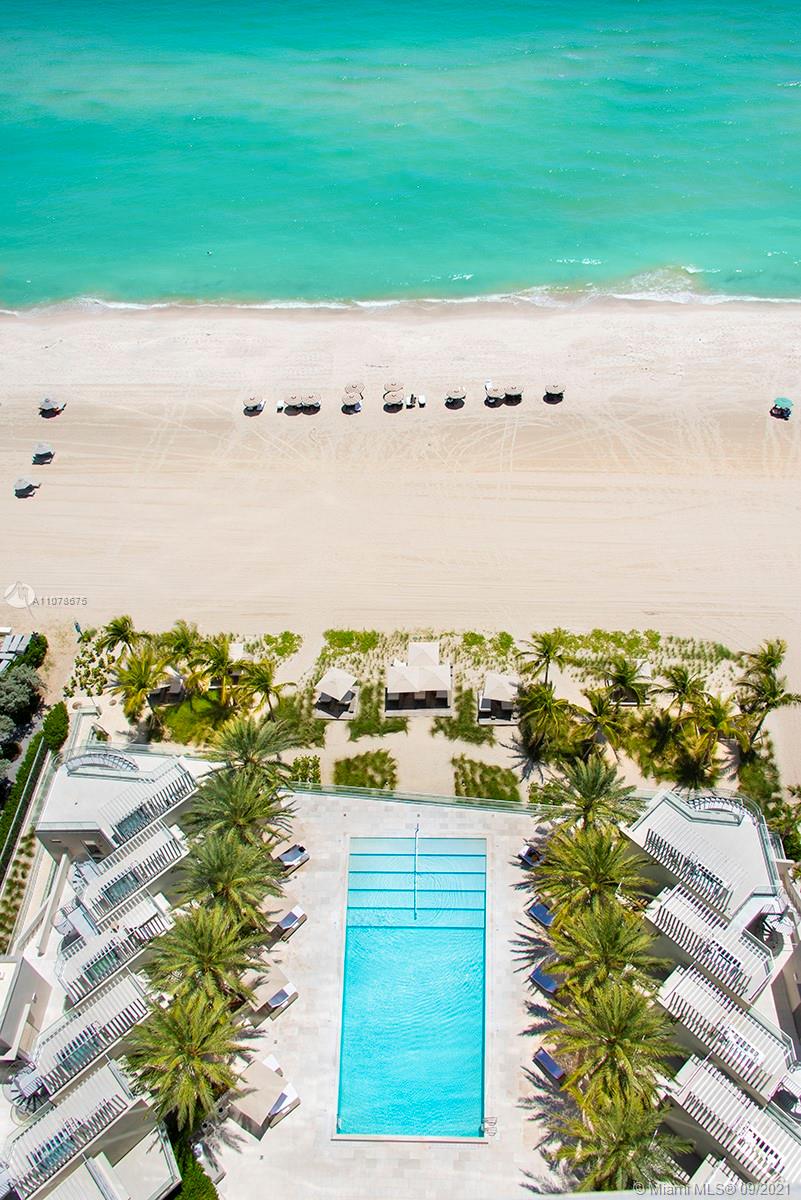 TURNBERRY OCEAN CLUB - Residential