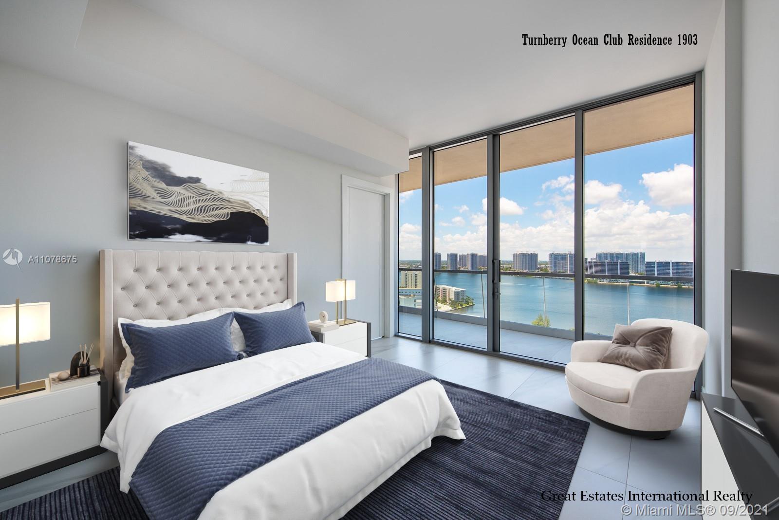 TURNBERRY OCEAN CLUB - Residential