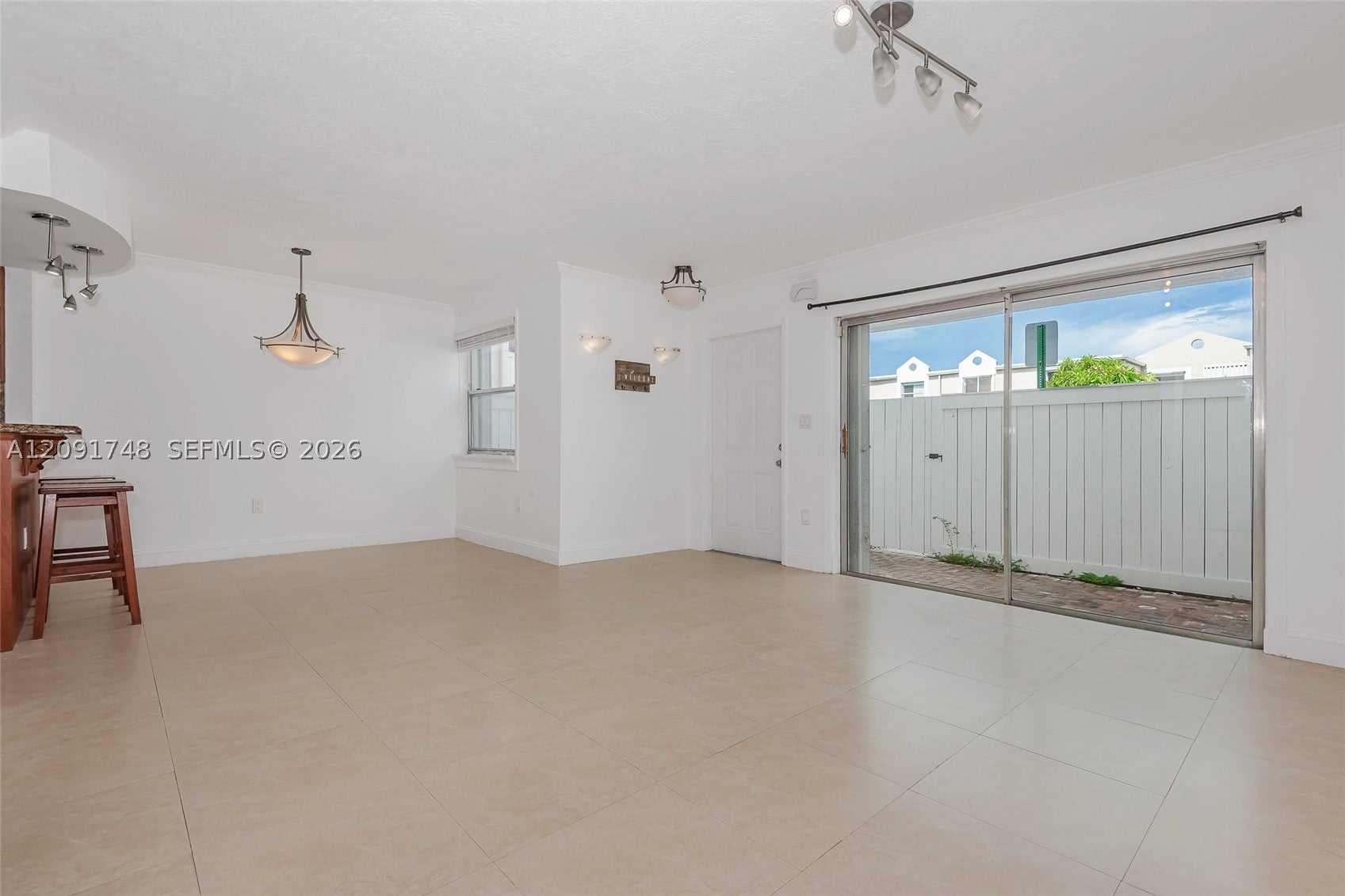 4520 SW 68th Ct Cir 25-5