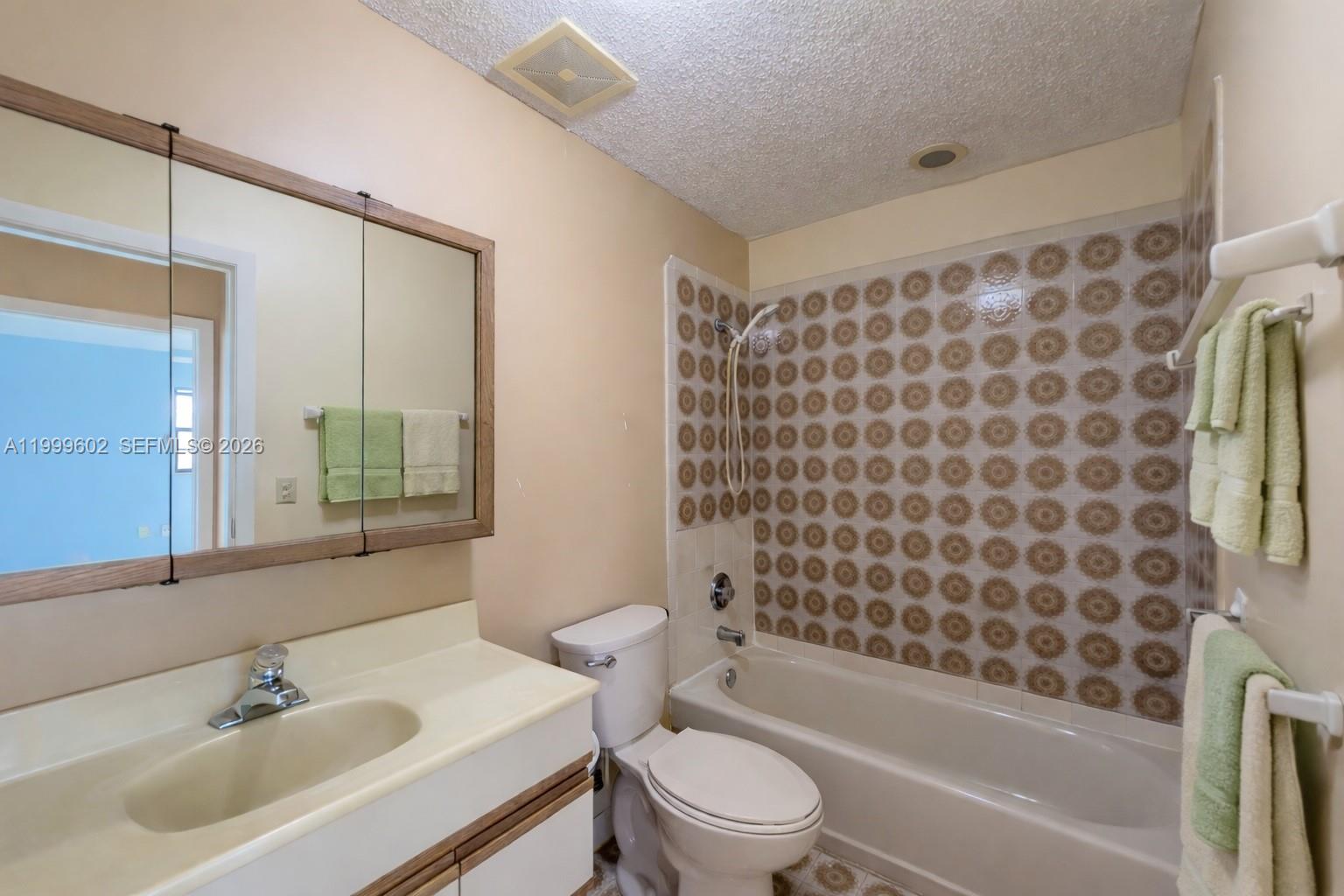 VANDA ESTATES - Residential