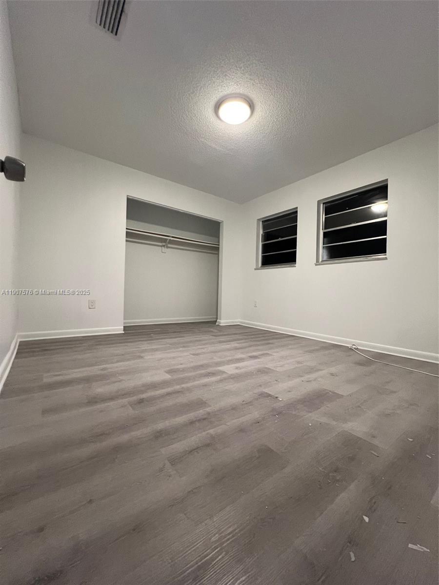 HIALEAH 8TH ADDN - Residential Lease