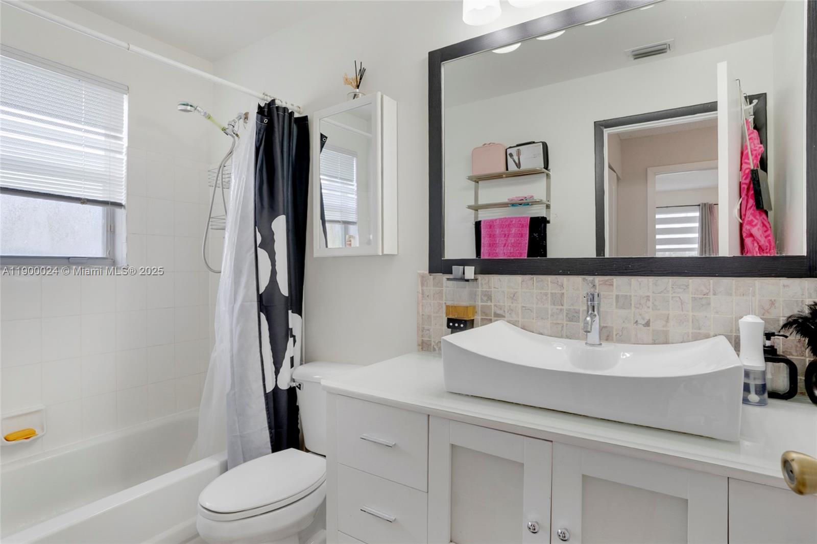 TOWNGATE - Residential