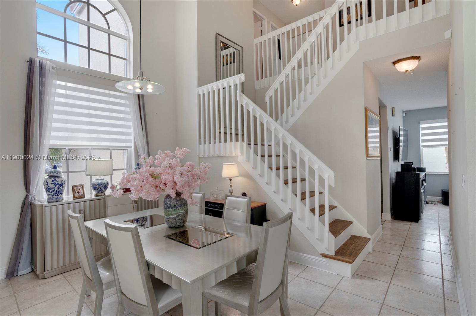 TOWNGATE - Residential