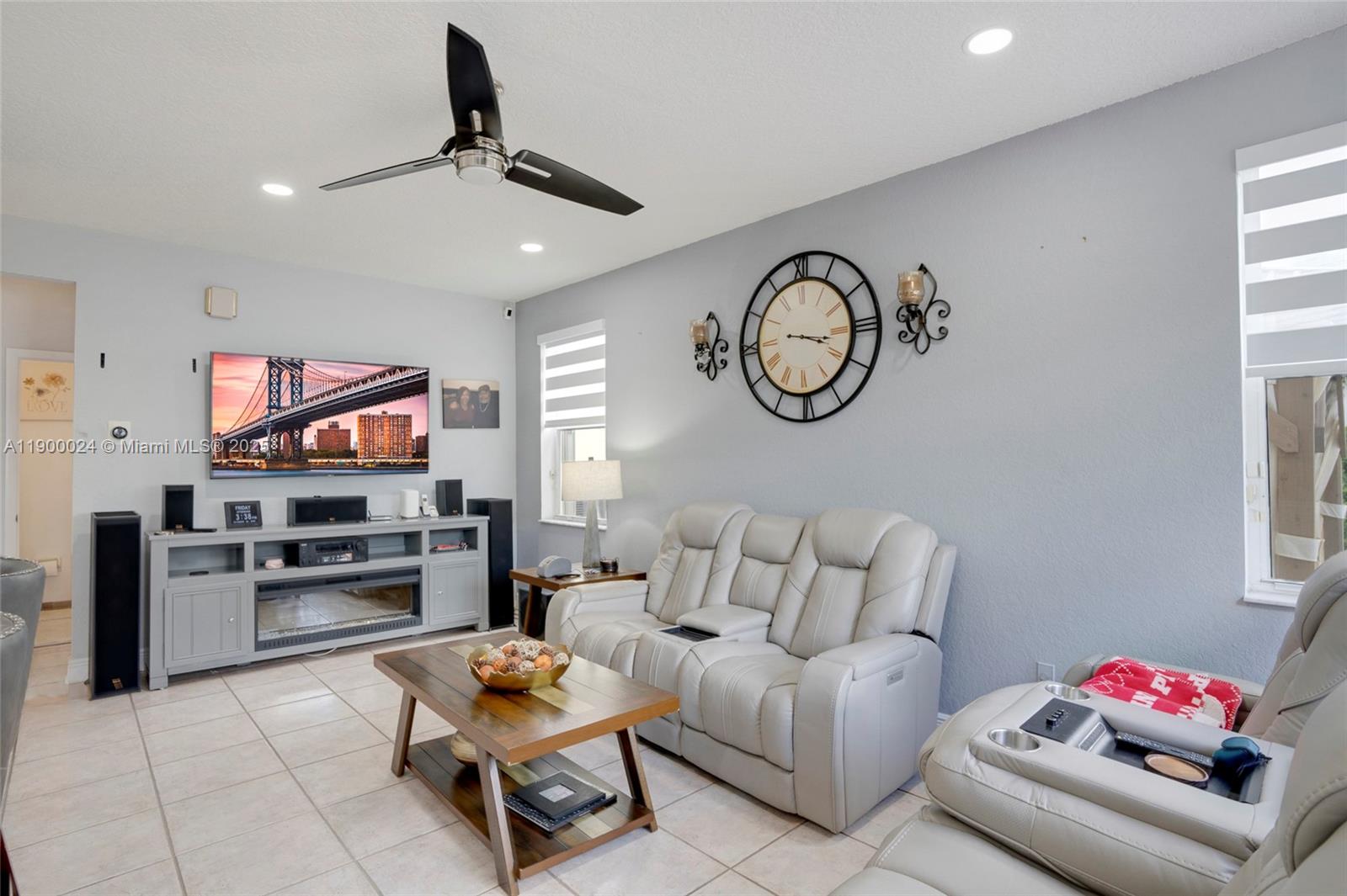 TOWNGATE - Residential