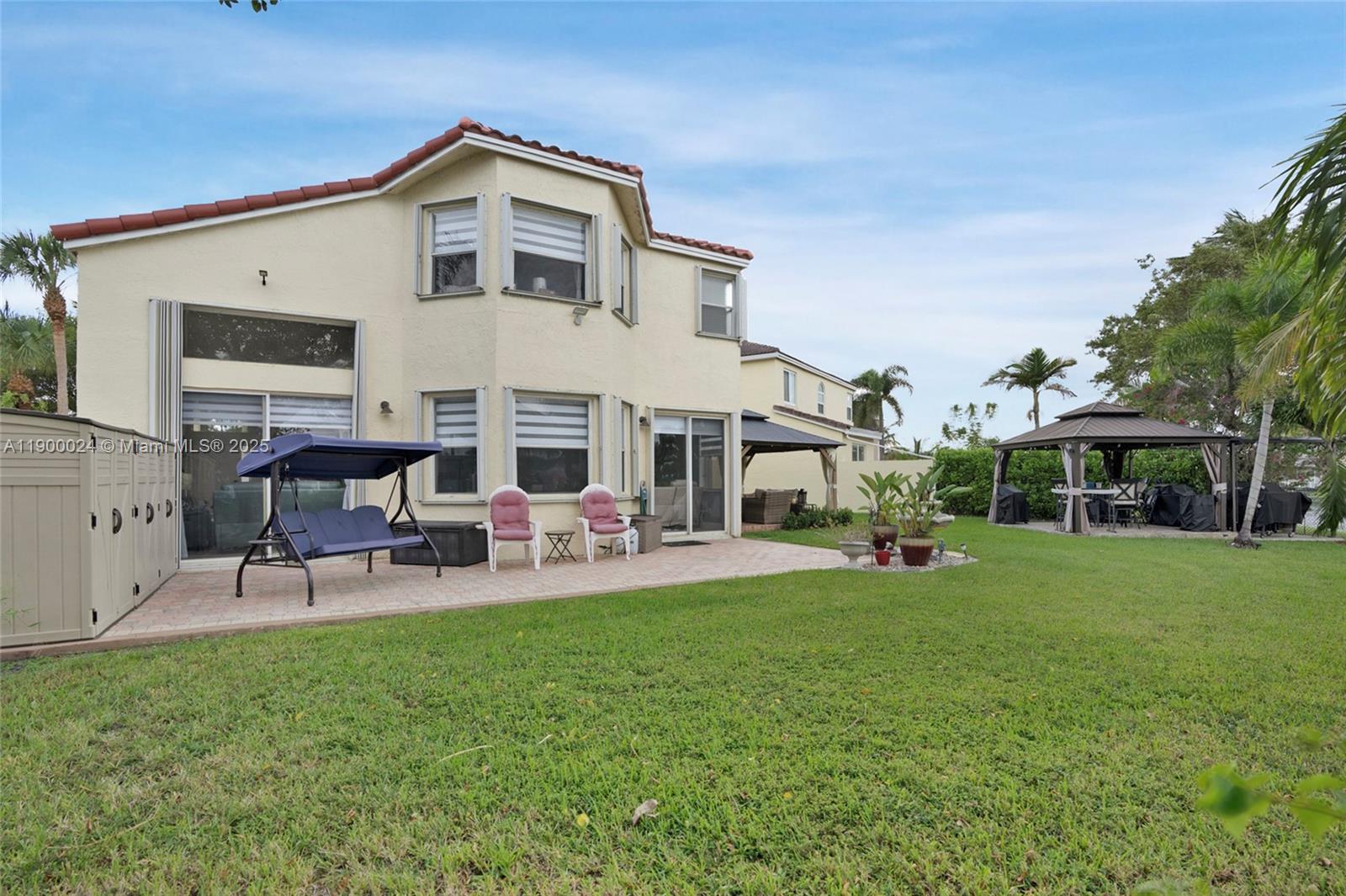 TOWNGATE - Residential