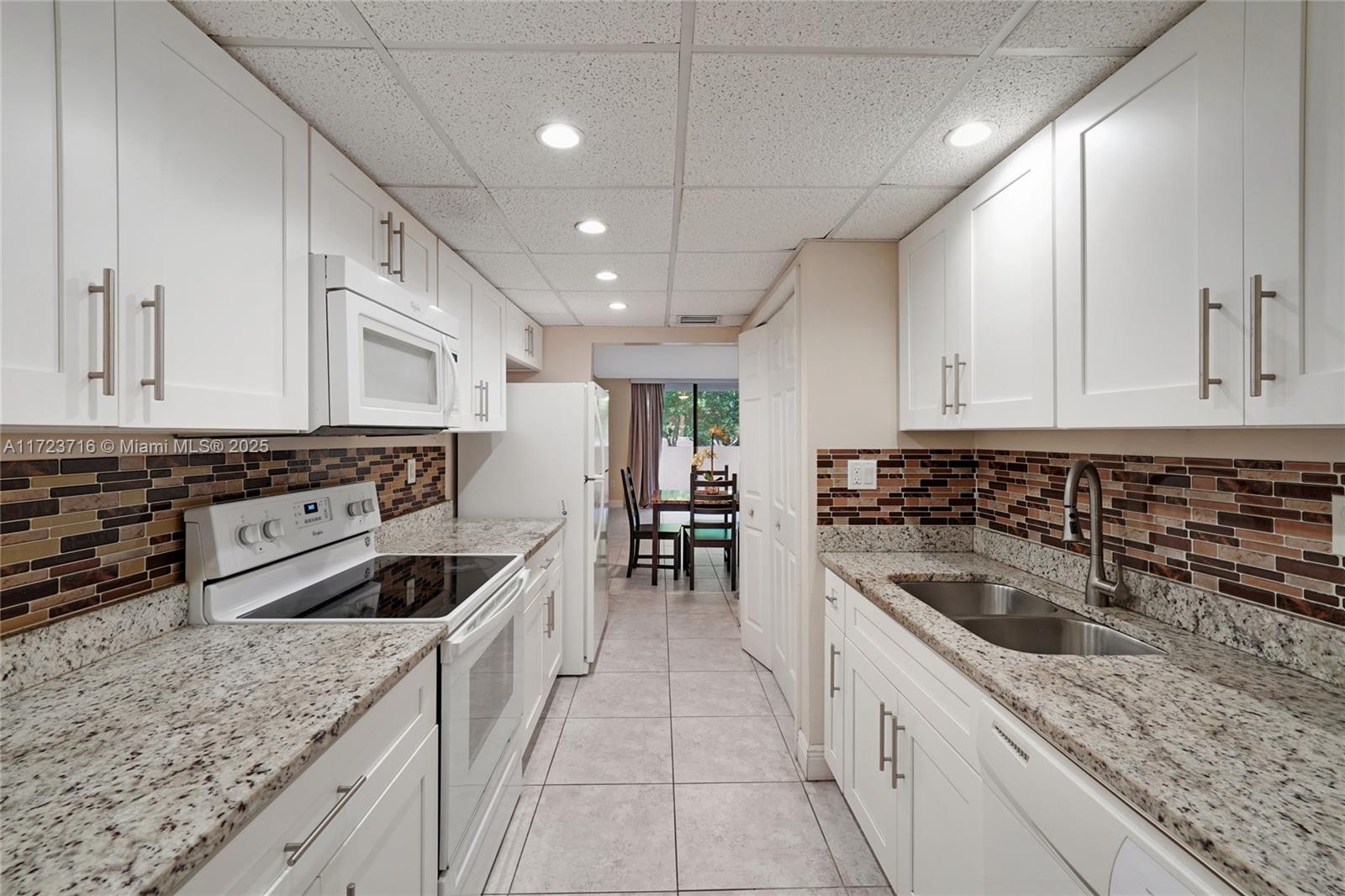 PLANTATION FOREST CONDO - Residential