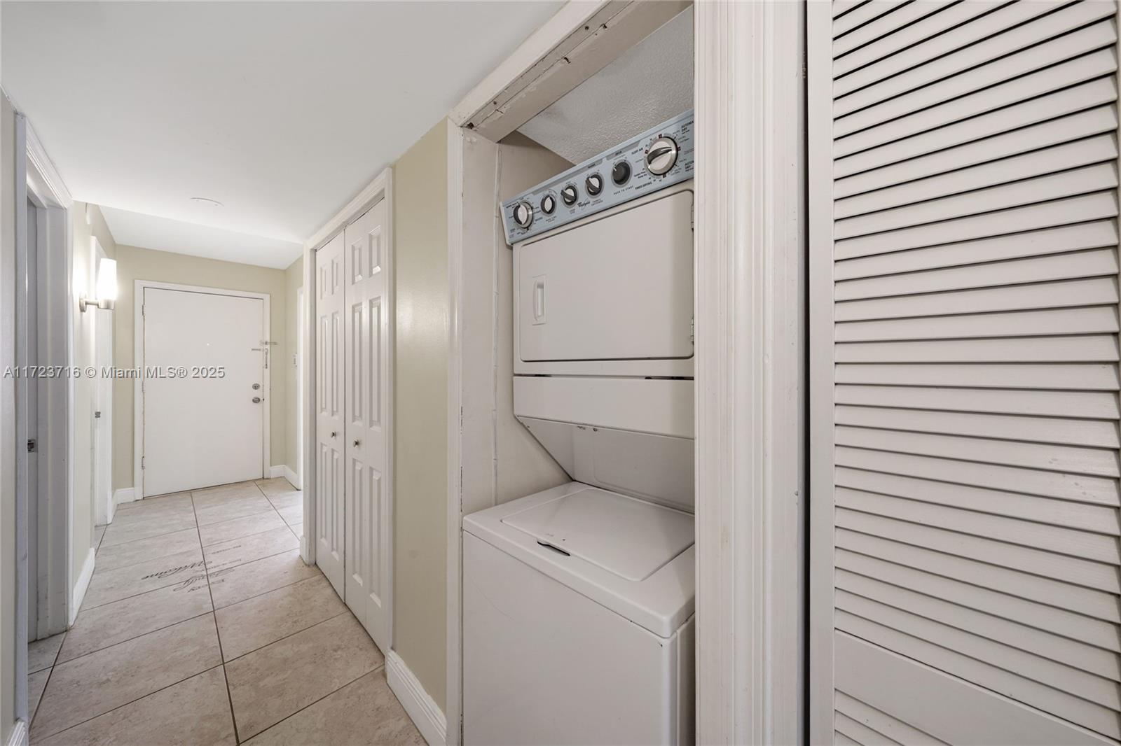 PLANTATION FOREST CONDO - Residential