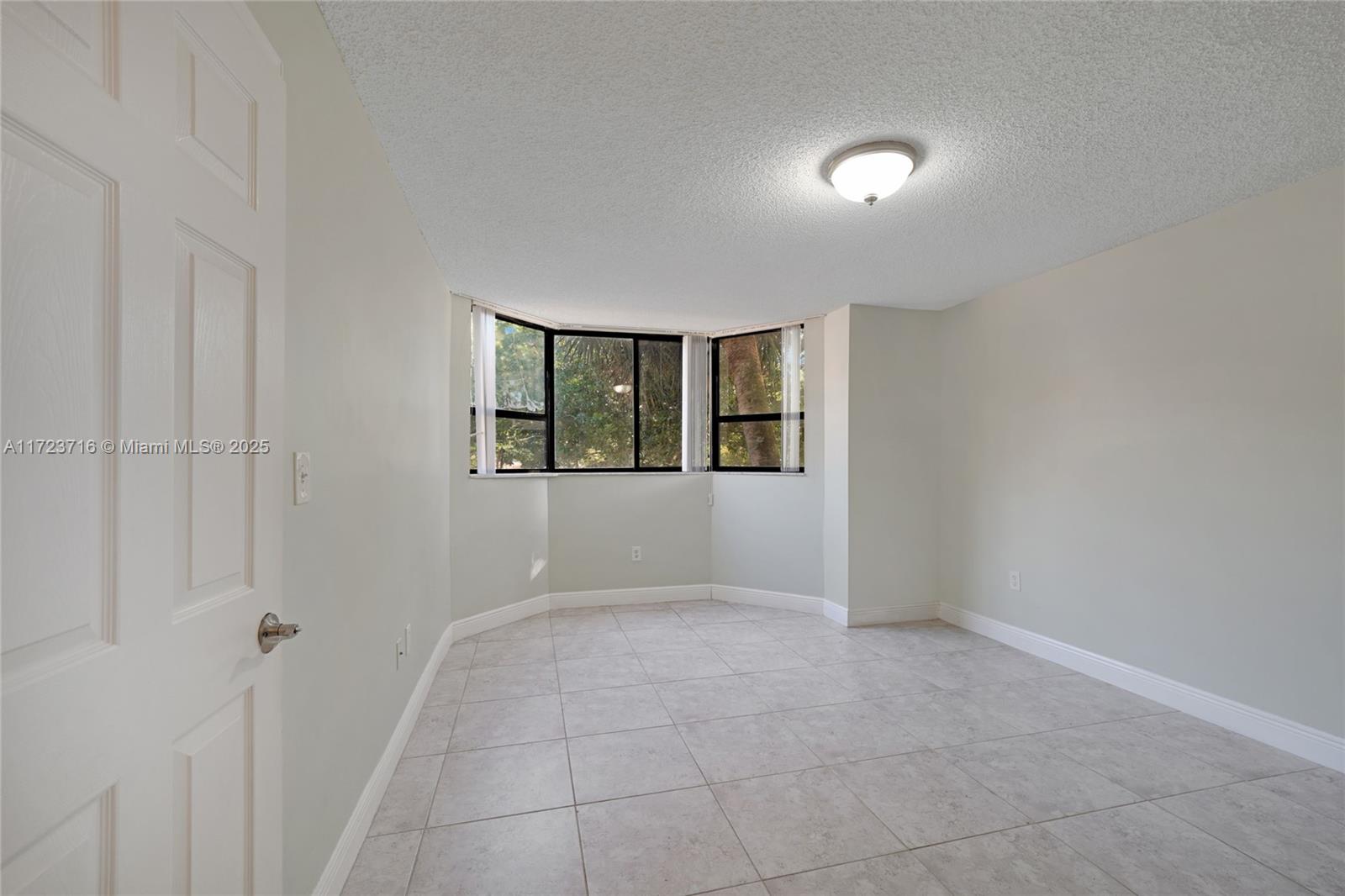 PLANTATION FOREST CONDO - Residential
