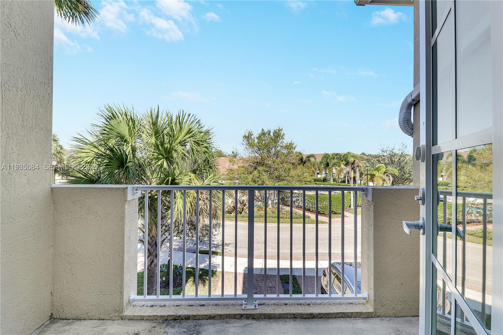 HERITAGE ENCLAVE - Residential