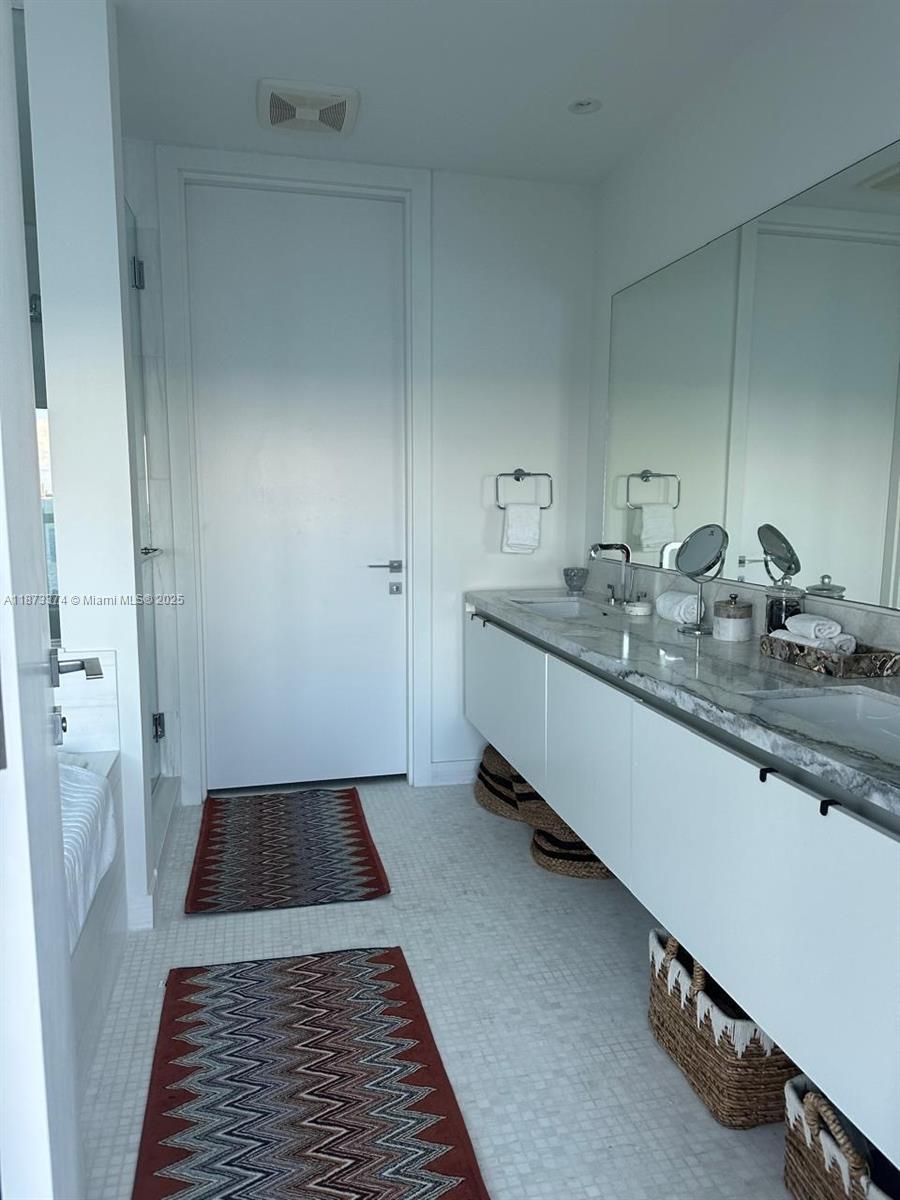 ESCOTTONIA PARK - Residential