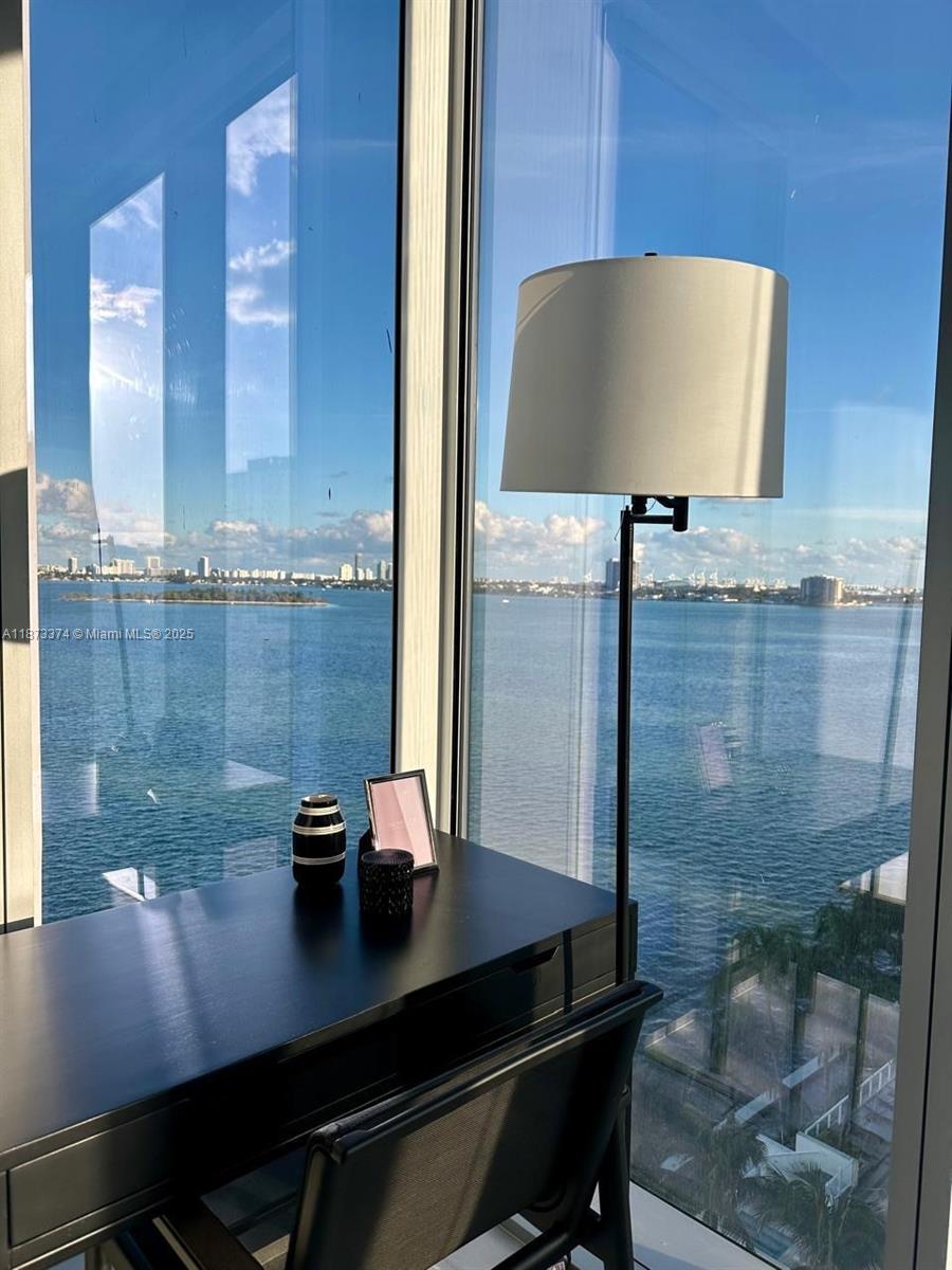 ESCOTTONIA PARK - Residential