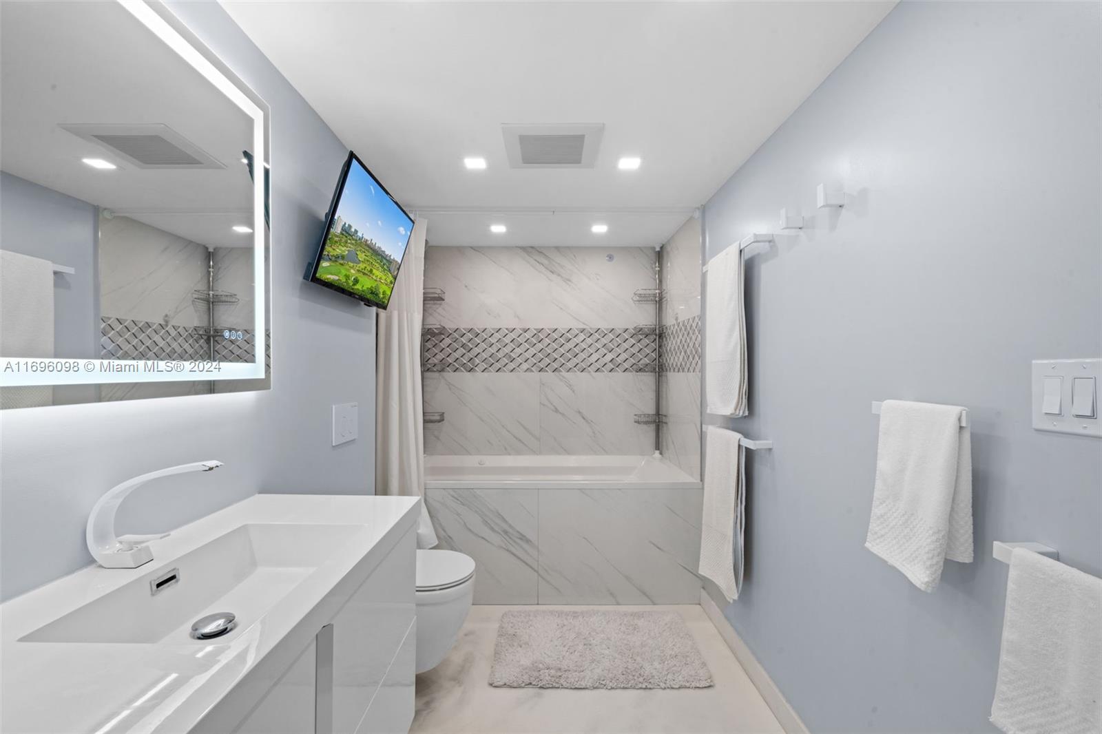CORONADO CONDO- TOWER II - Residential