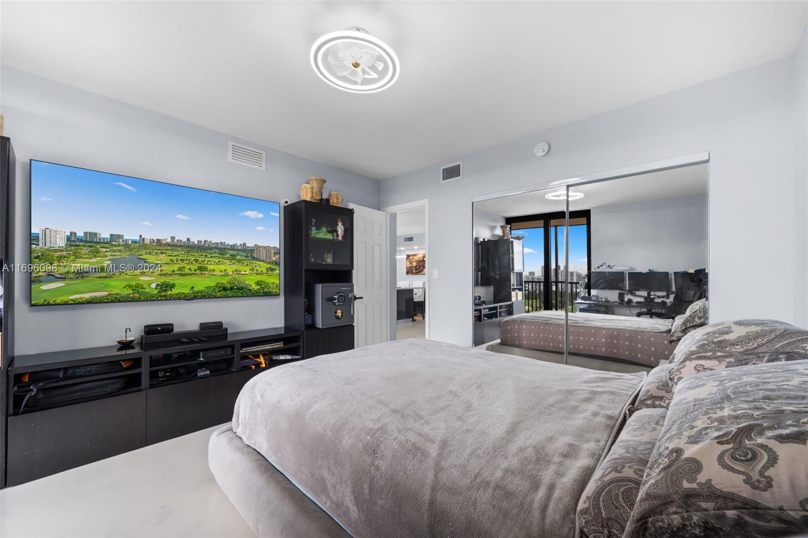 CORONADO CONDO- TOWER II - Residential