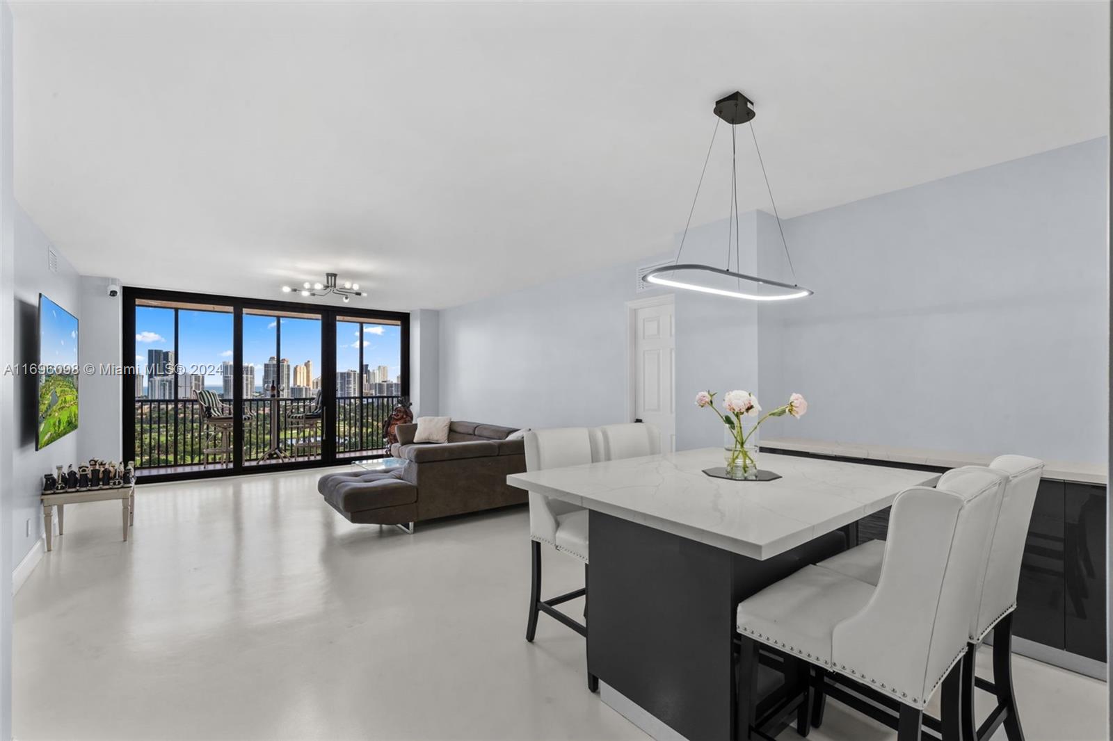 CORONADO CONDO- TOWER II - Residential