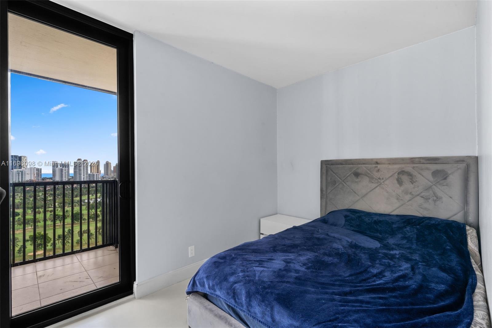 CORONADO CONDO- TOWER II - Residential