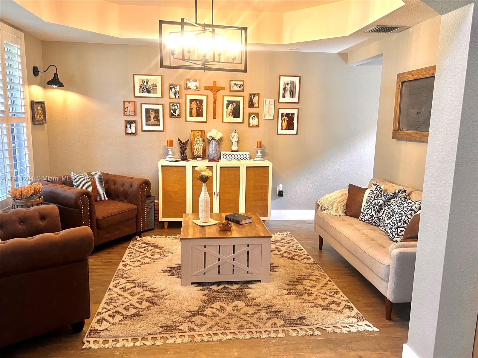 ESTATE MANSIONS 1ST ADDN - Residential Lease