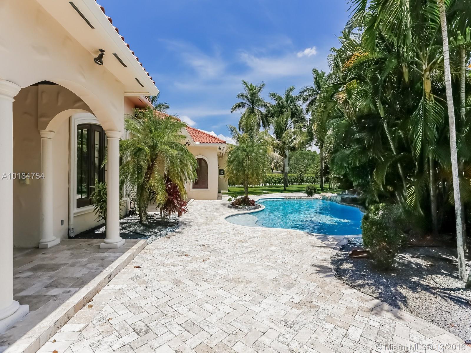 Bonaventure 82-43 B - Residential Lease