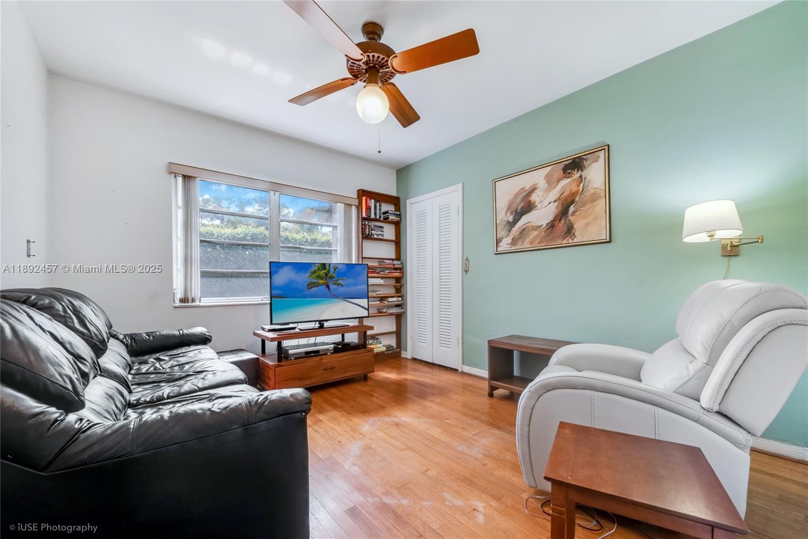 CORAL GABLES RIV SEC 6 - Residential