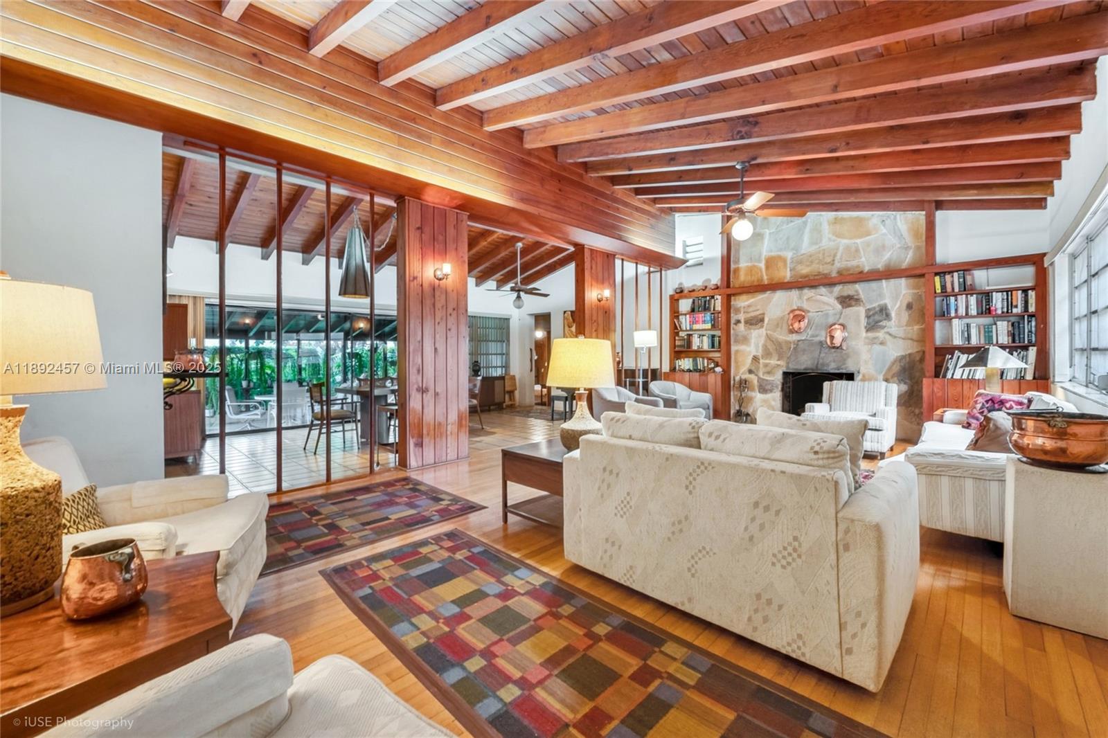 CORAL GABLES RIV SEC 6 - Residential