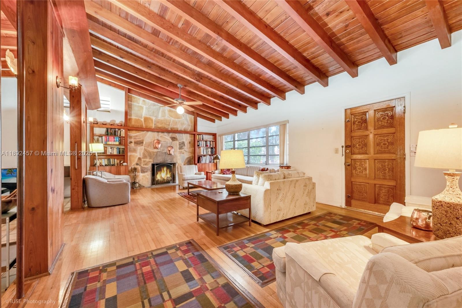 CORAL GABLES RIV SEC 6 - Residential