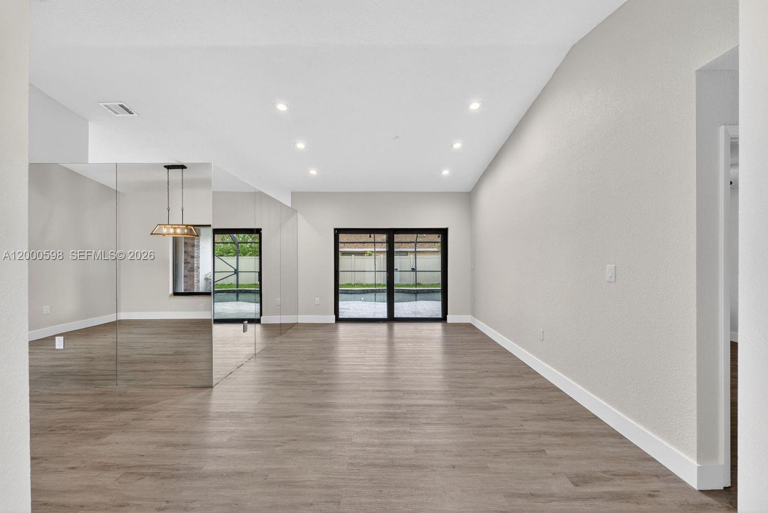 SHENANDOAH SECTION FOUR - Residential