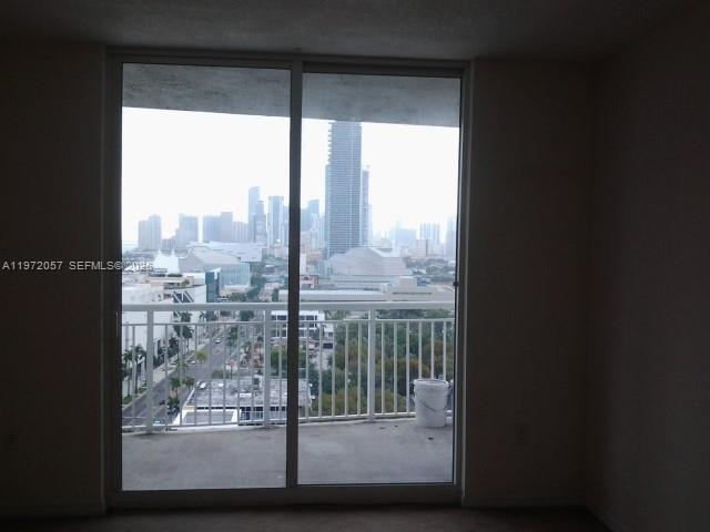 1800 BISCAYNE PLAZA CONDO - Residential