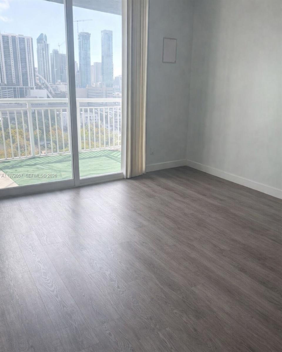 1800 BISCAYNE PLAZA CONDO - Residential