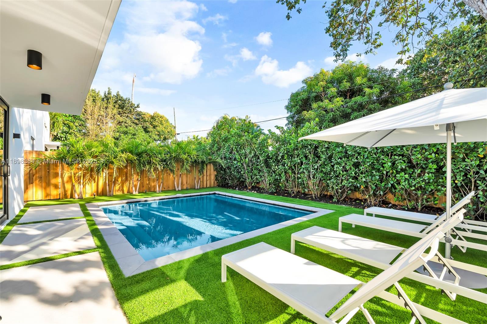 530 NW 41st St