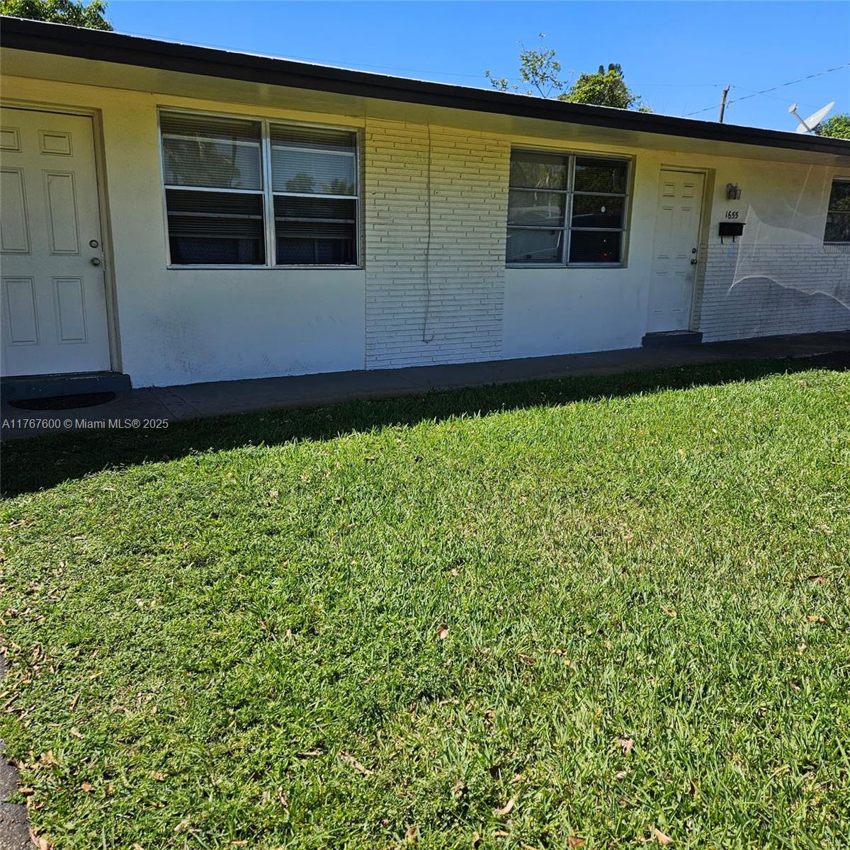 Rental Property at 1655 Nw 54th Ter 2, Lauderhill, Miami-Dade County, Florida - Bedrooms: 2 
Bathrooms: 1  - $1,900 MO.