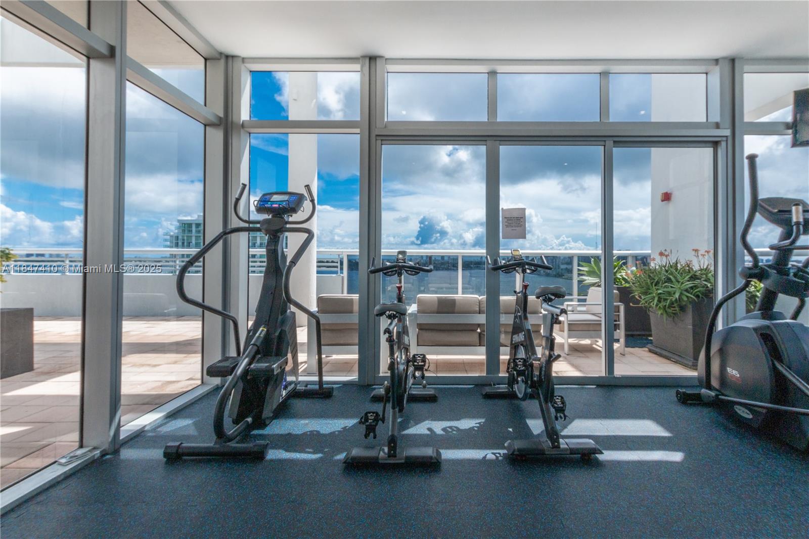 BLUE BAY TOWER CONDO - Residential