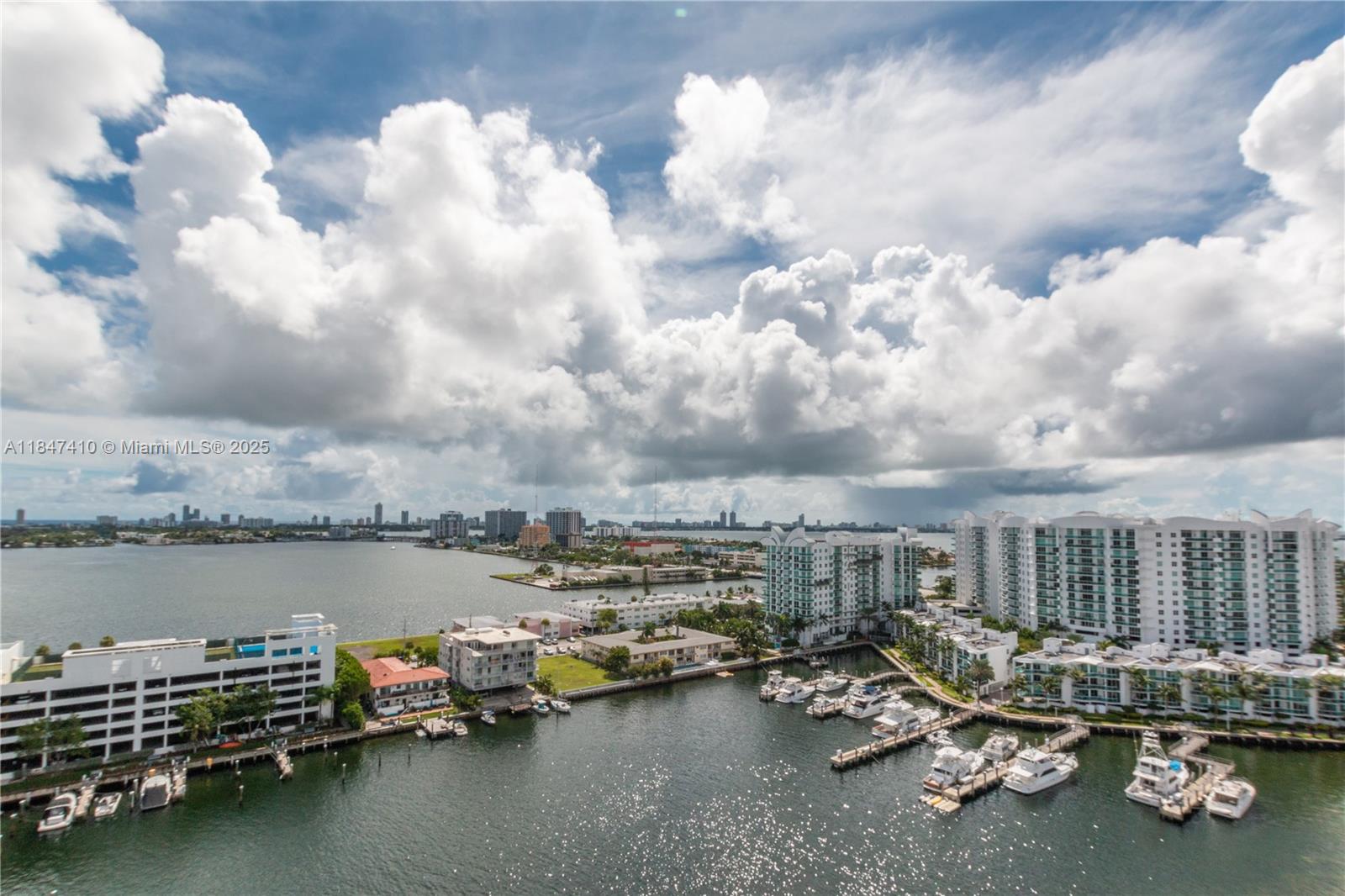 BLUE BAY TOWER CONDO - Residential