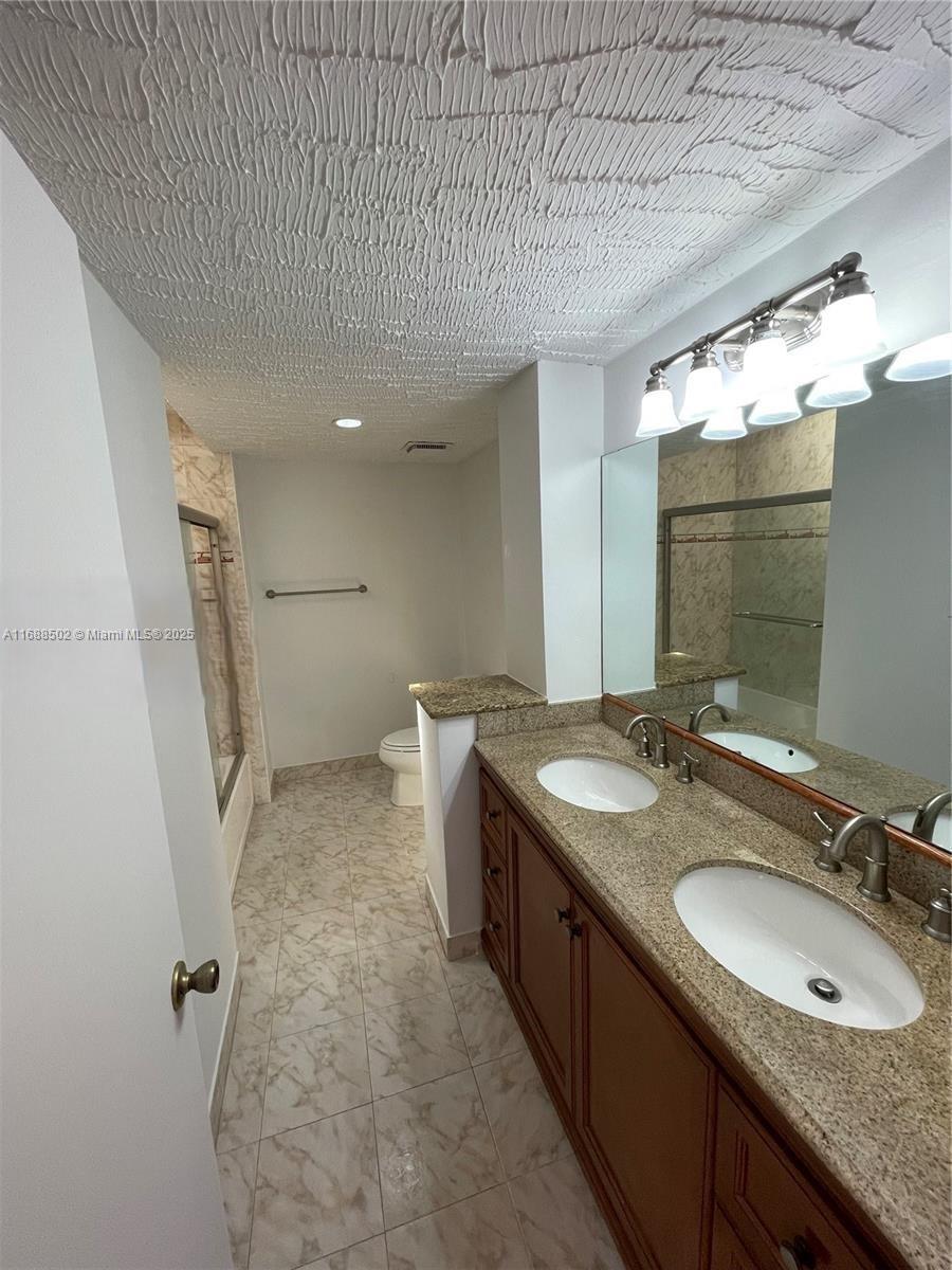BAY TREE PATIO HOMES COND - Residential