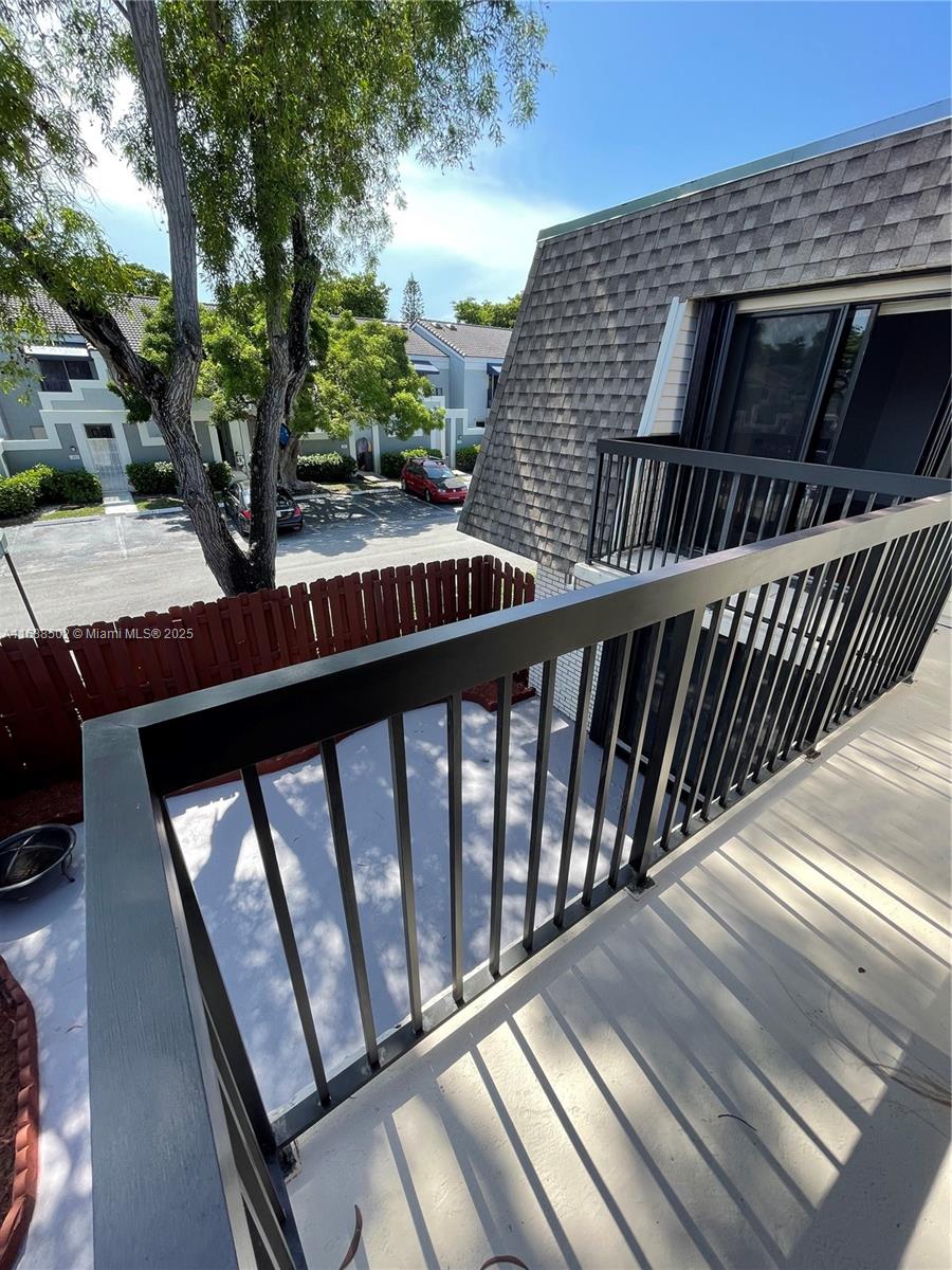 BAY TREE PATIO HOMES COND - Residential